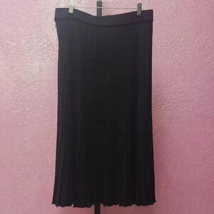 Carlisle Pleated Mid Length Skirt